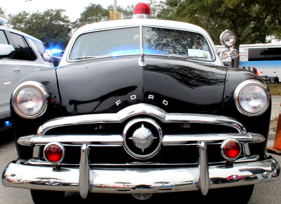 49 Ford Cop